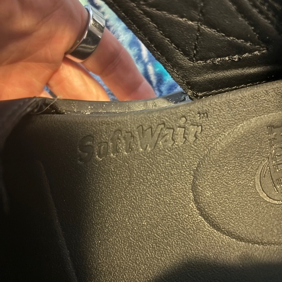 Dr. Martens Classic Style Voss Hydro Black Leather Platform  Women’s Sandals - Picture 4 of 5